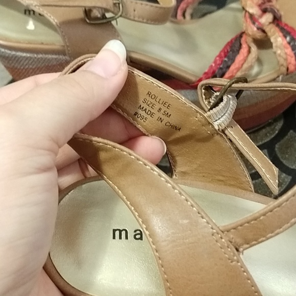 Madden Girl 70's Platforms - Picture 6 of 7